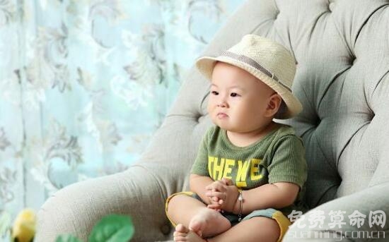姓靳好听的男孩名字有很多，要挑选寓意偏好的名字才行-第3张图片