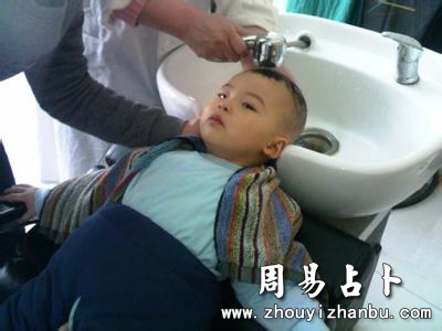 做梦理发是什么意思-第1张图片 做梦理发是什么意思-第1张图片