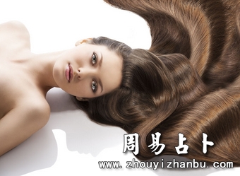 梦到掉头发是什么意思-第1张图片 梦到掉头发是什么意思-第1张图片
